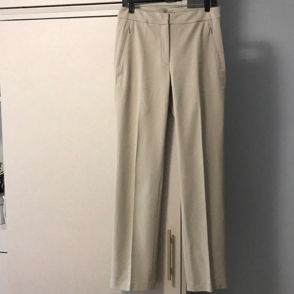 Elie Tahari size 8 cotton/ rayonne pants.